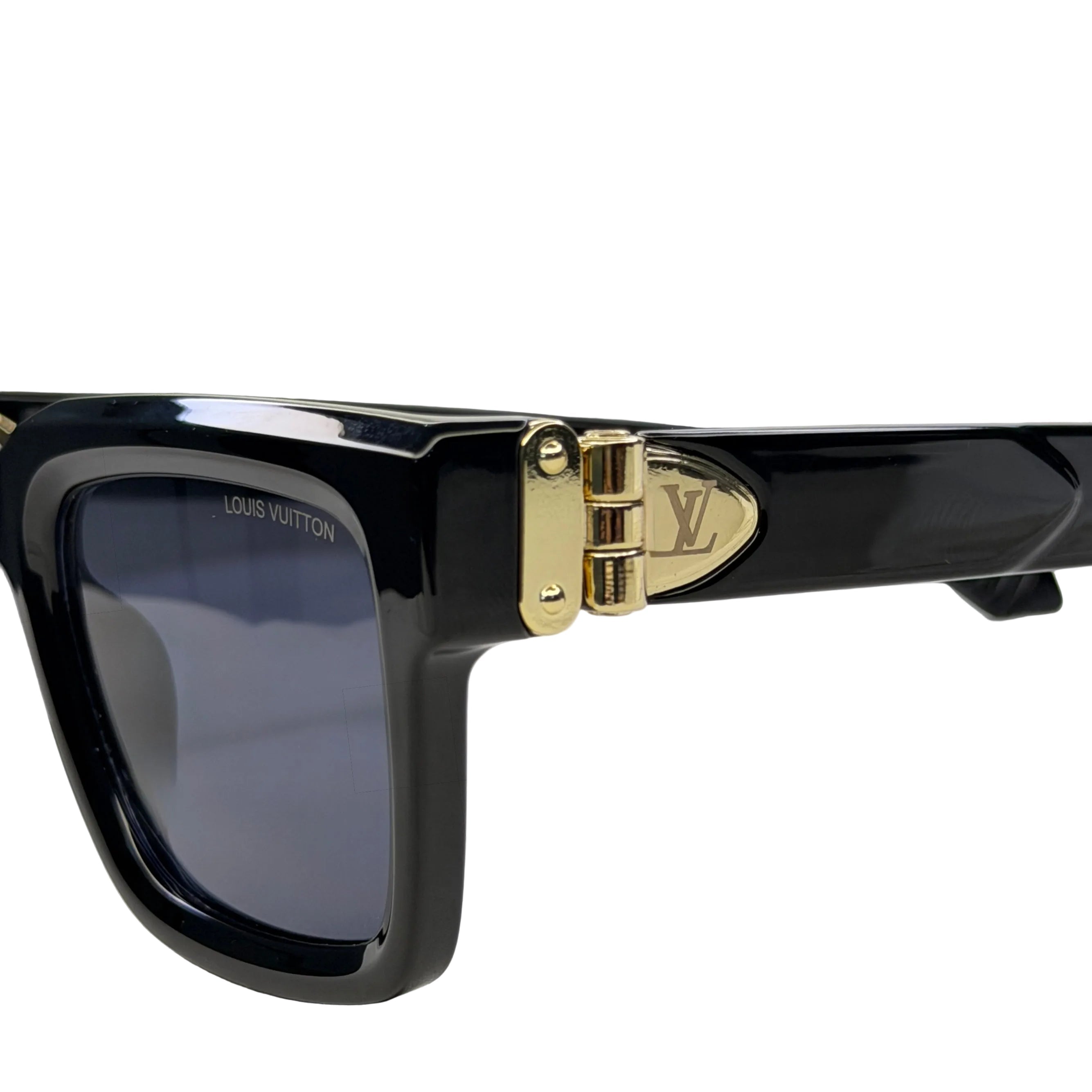 LOUIS VUITTON - THE MANHATTAN.