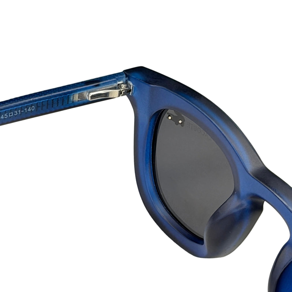LACOSTE - THE VALENCIA.