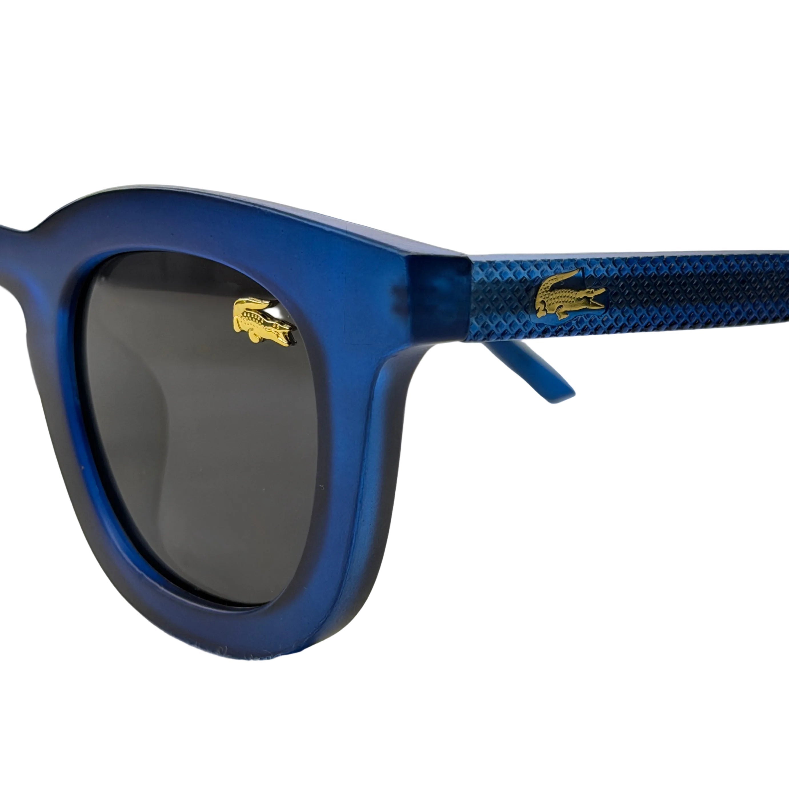 LACOSTE - THE VALENCIA.